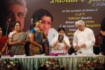 Lata, Javed Akhtar,Tanvi Azmi at Javed Akhtar_s Bestsellin_g Book Tarkash Launched in Marathi on 19th May 20 (33).JPG